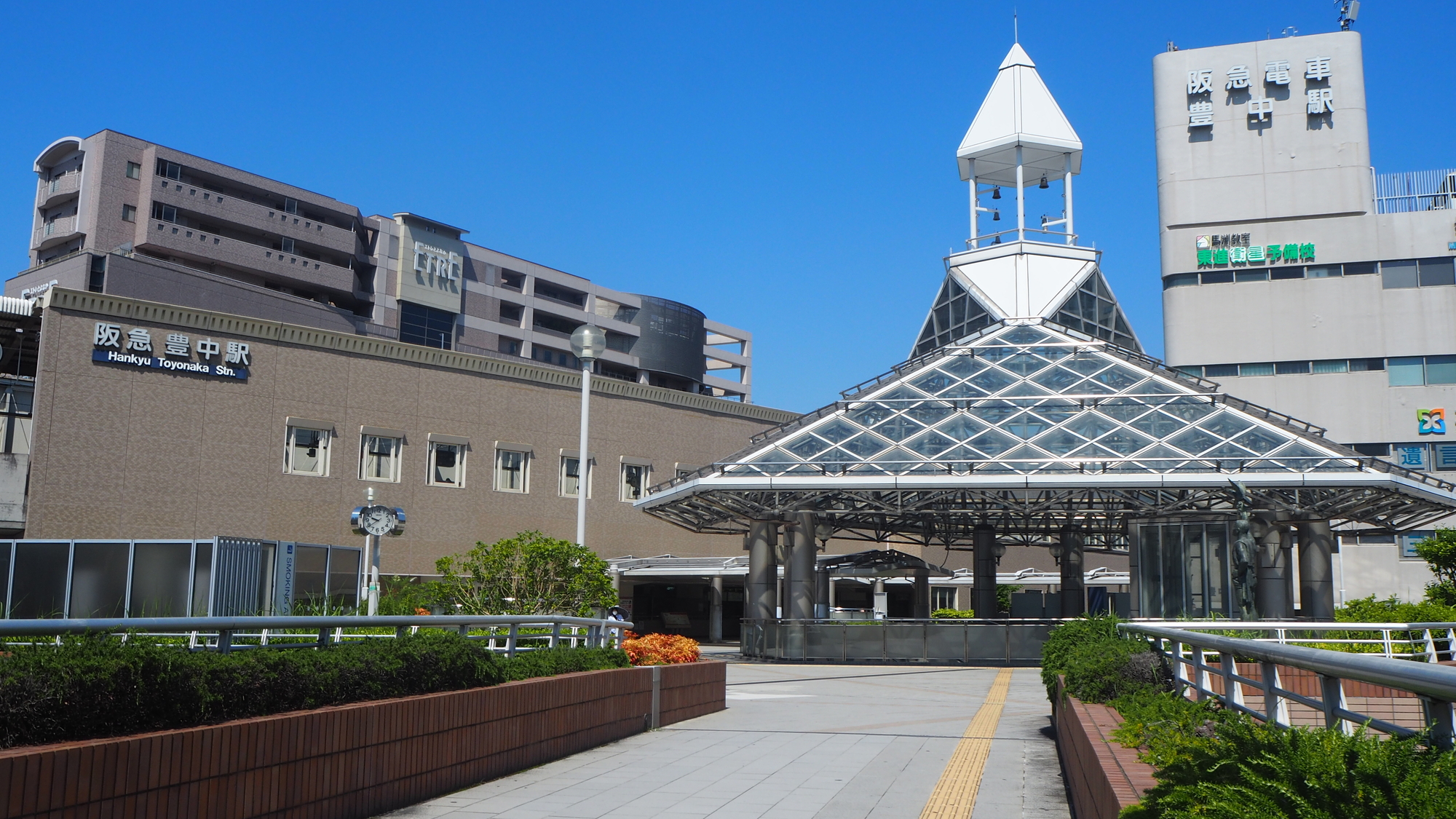 【交通利便性の高い閑静な住宅地】豊中市