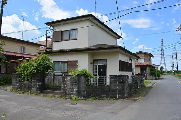 遠方の実家は現地に行かずに売却できる？流れや費用・注意点を解説！